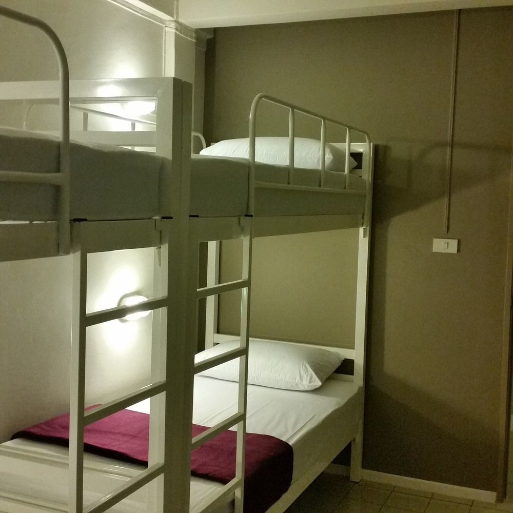 Need Sleep Hostel Bangkok Buitenkant foto
