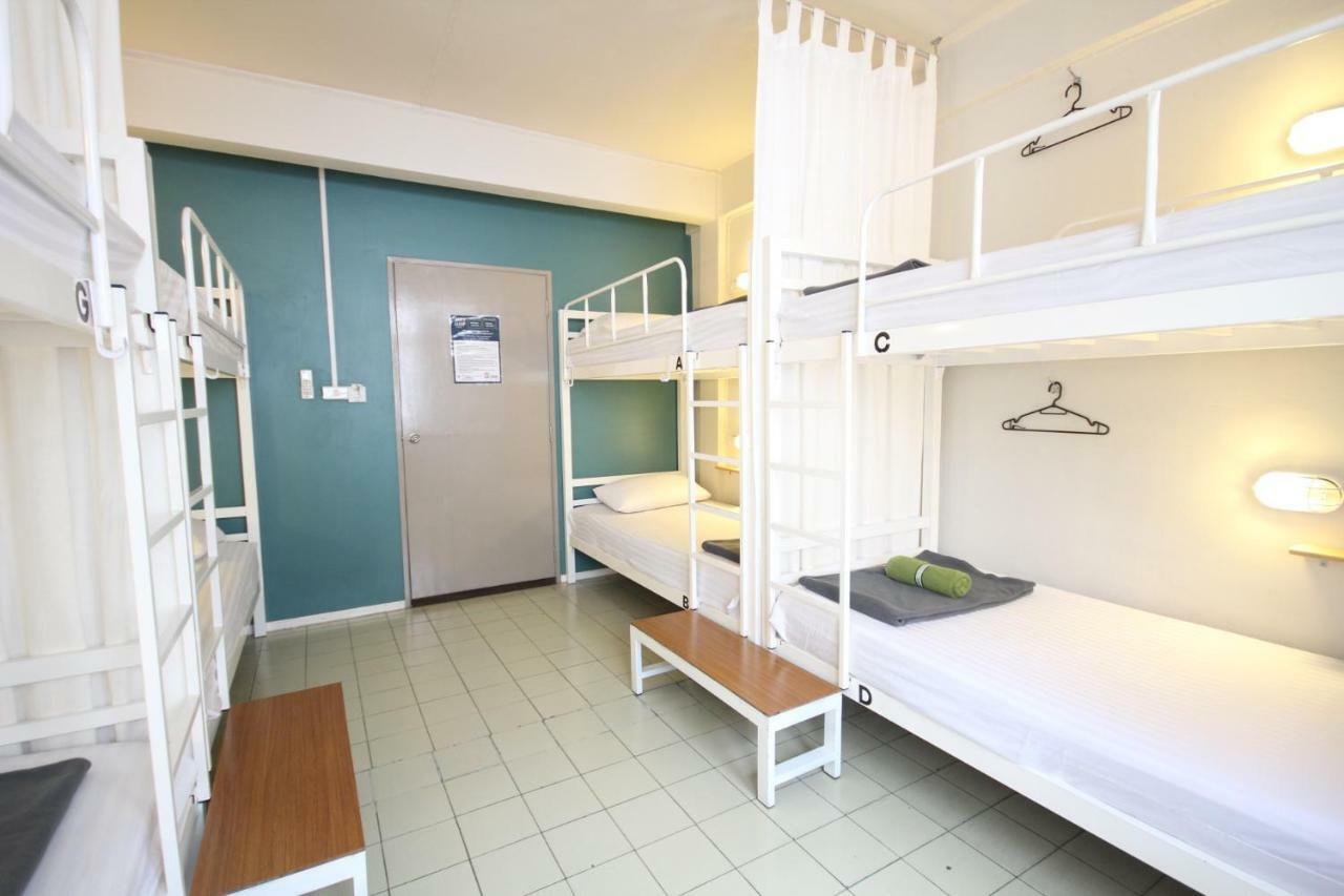 Need Sleep Hostel Bangkok Buitenkant foto