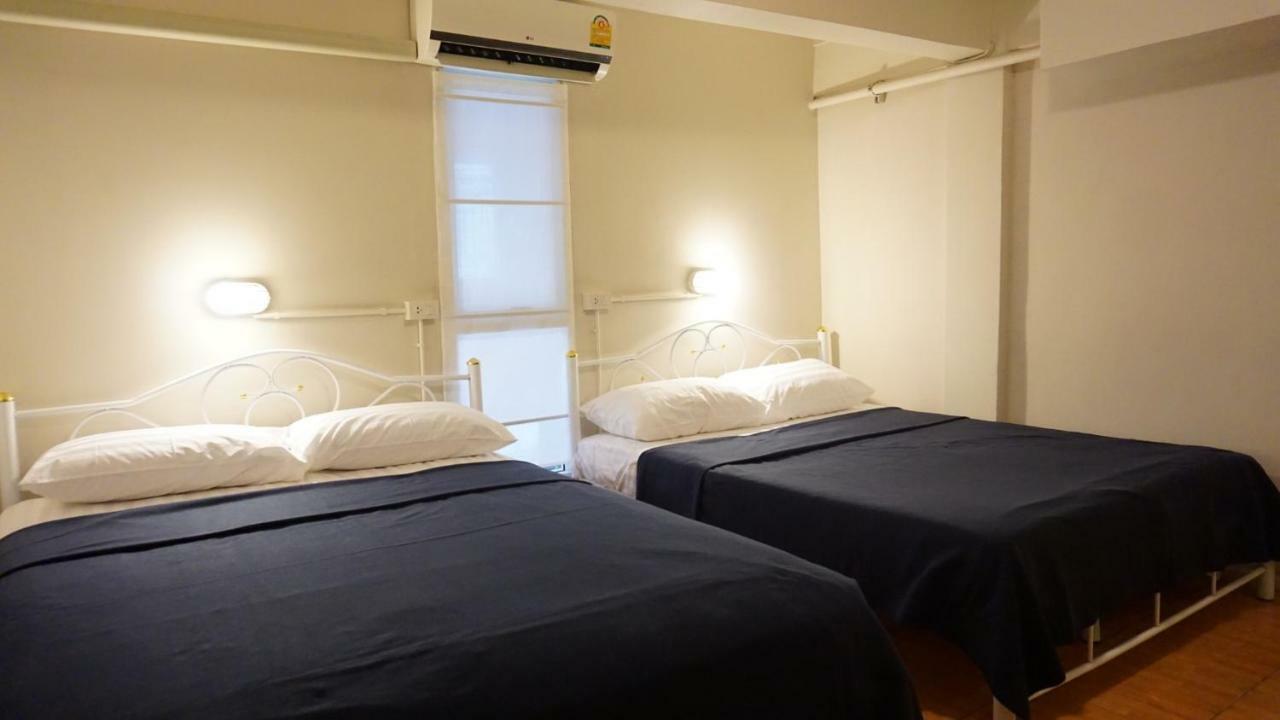 Need Sleep Hostel Bangkok Buitenkant foto
